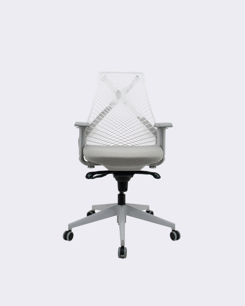 Cadeira Escritório Presidente Bix X+ Cinza Autocompensador Slider Braços 4D Shift PU Plaxmetal Poliester Cinza Claro